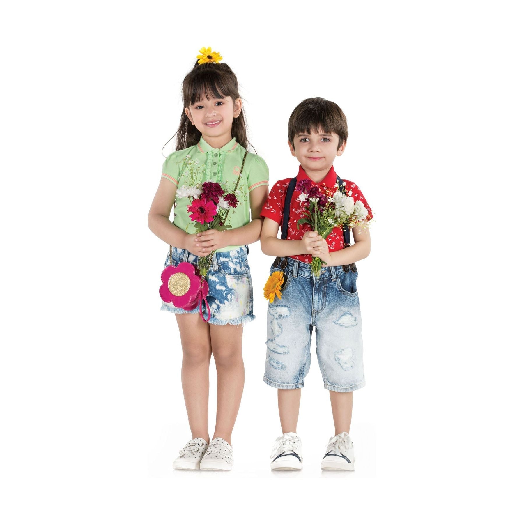 Product Photography with Kids Model - Netfoto
