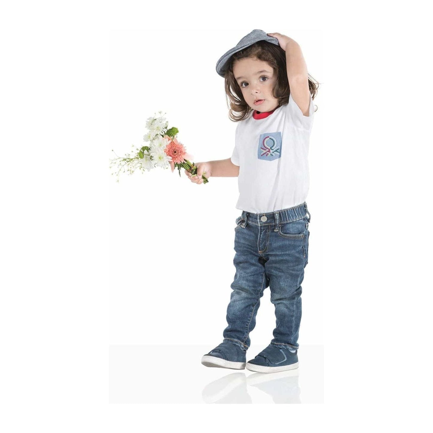 Product Photography with Kids Model - Netfoto